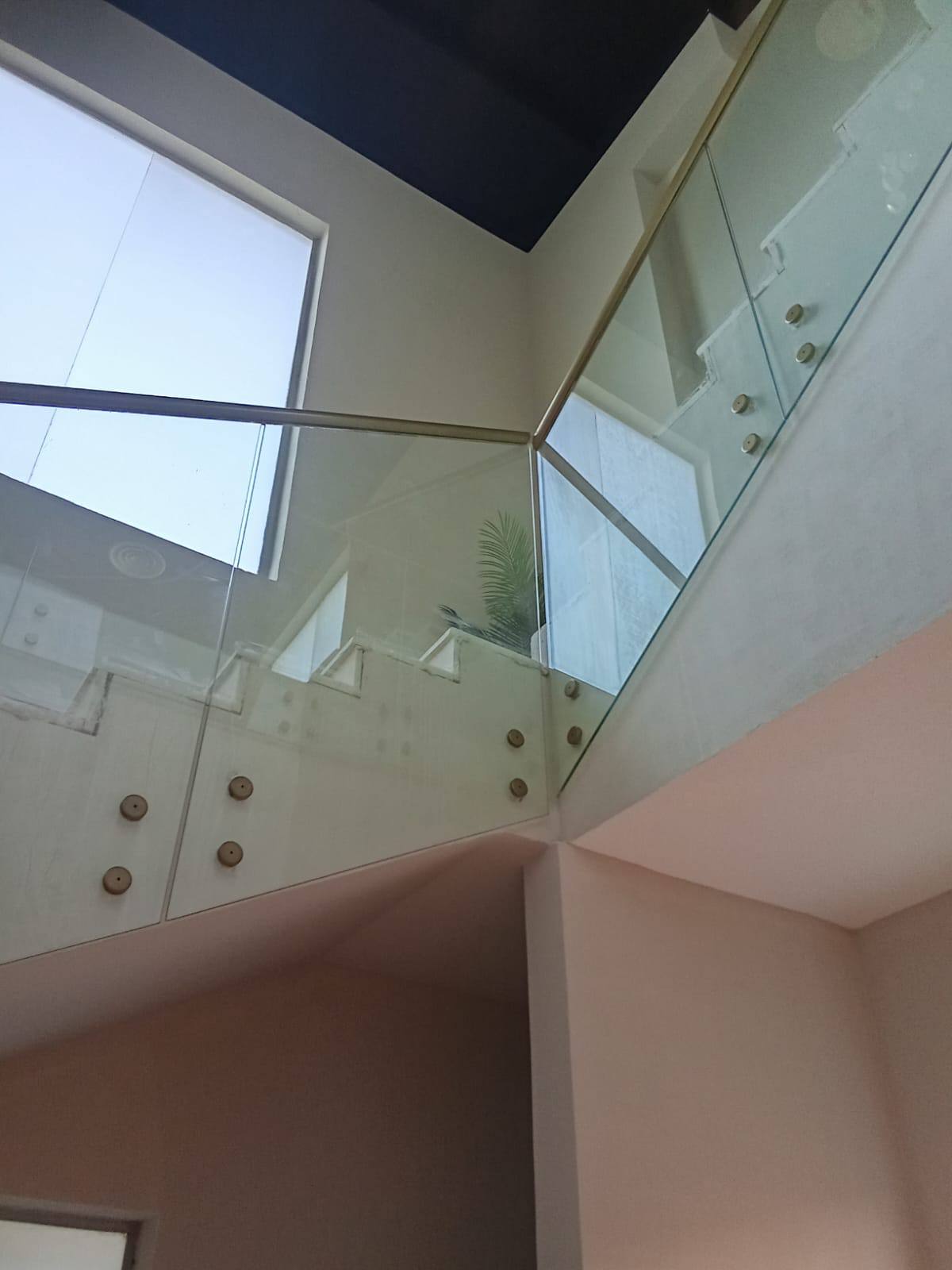 أبواب زجاج سيكوريت